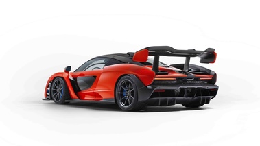 McLaren Senna orange 3/4 arrière gauche