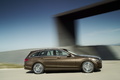 Mercedes-Benz Classe C break - marron - profil droit