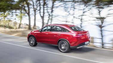 Mercedes-Benz GLE Coupé 450 AMG - Rouge - 3/4 arrière gauche