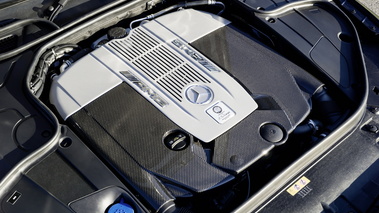 Mercedes-Benz S65 AMG Coupé - Bleu - moteur