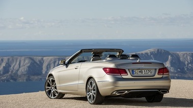 Mercedes Classe E cabriolet 2013 - gris - 3/4 arrière gauche