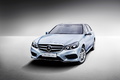 Mercedes Classe E LWB - light blue - 3/4 avant gauche