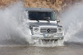 Mercedes Classe G 2013 - gris - avant dans l'eau