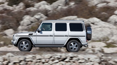 Mercedes Classe G 2013 - gris - profil gauche