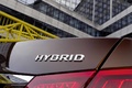 Mercedes E400 Hybrid marron logo Hybrid