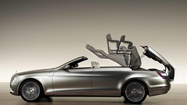Mercedes Ocean Drive Concept beige ouverture capote
