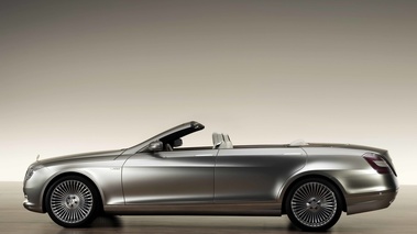 Mercedes Ocean Drive Concept beige vue de profil