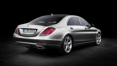 Mercedes S-Class MY2014 gris 3/4 arrière droit