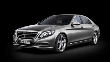 Mercedes S-Class MY2014 gris 3/4 avant gauche