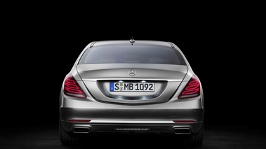 Mercedes S-Class MY2014 gris face arrière