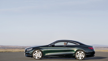 Mercedes S500 Coupé - vert - profil gauche