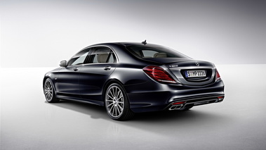 Mercedes S600 2014 - noire - 3/4 arrière gauche