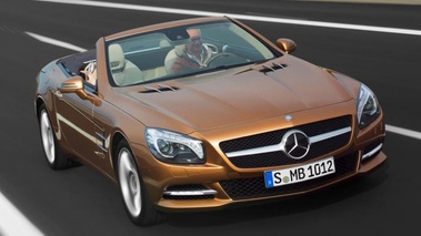 Mercedes SL R231 - Or - 3/4 avant droit, toit ouvert, dynamique