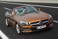 Mercedes SL R231 - Or - 3/4 avant droit, toit ouvert, dynamique