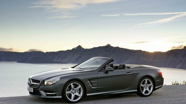 Mercedes SL500 R231 anthracite mate 3/4 avant gauche