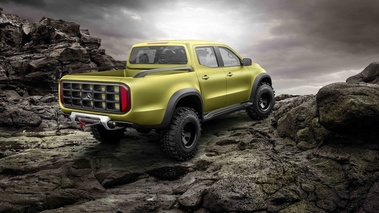 Mercedes X-Class vert 3/4 arrière droit