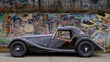 Morgan 4/4 Sport noir profil