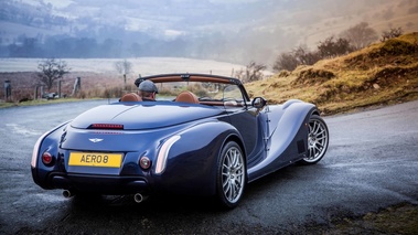 Morgan Aero 8 MY2015 bleu 3/4 arrière droit