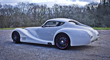 Morgan Aero Coupé - gris - 3/4 profil gauche