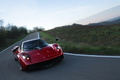 Pagani Huayra bordeaux face avant travelling penché 2