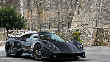 Pagani Zonda F Roadster carbone 3/4 avant droit 10