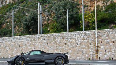 Pagani Zonda F Roadster carbone profil 2