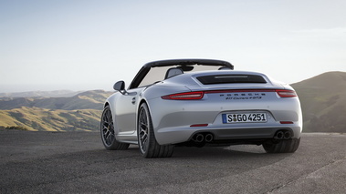 Porsche 911 Carrera 4 GTS  Cabrio - Grise - 3/4 arrière gauche