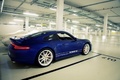 Porsche 911 Carrera 4S Facebook - bleue - 3/4 arrière droit