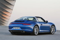 Porsche 911 Targa 4 - bleue - 3/4 arrière droit