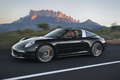 Porsche 911 Targa 4S - noire - 3/4 avant gauche