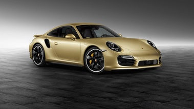 Porsche 911 Turbo Porsche Exclusive - Lime Gold Metallic - 3/4 avant droit