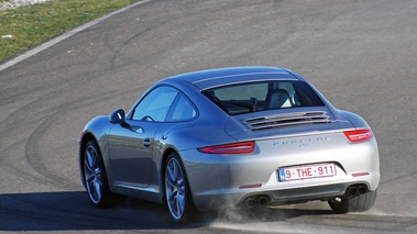 Porsche 991 Carrera S gris 3/4 arrière gauche 2