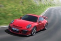 Porsche 991 GT3 rouge 3/4 avant gauche travelling penché