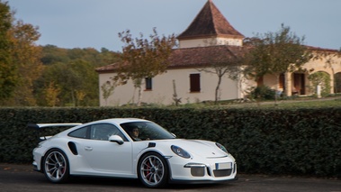 Porsche 991 GT3 RS blanc 3/4 avant droit filé