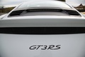 Porsche 991 GT3 RS blanc logo capot moteur 2