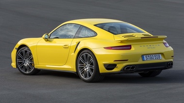 Porsche 991 Turbo S jaune 3/4 arrière gauche