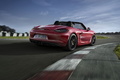 Porsche Boxster GTS - rouge - 3/4 arrière droit dynamique