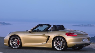 Porsche Boxster S 981 jaune 3/4 arrière gauche 2