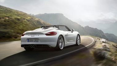 Porsche Boxster Spyder 2015 - Blanc - 3/4 arrière droit dynamique