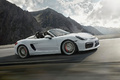 Porsche Boxster Spyder 2015 - Blanc - 3/4 avant droit dynamique