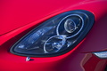 Porsche Cayman S II rouge phare avant