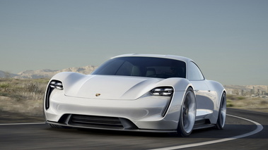 Porsche Mission E concept - Blanc - 3/4 avant gauche