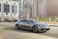 Porsche Panamera Turbo S Executive gris 3/4 avant droit