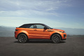 Range Rover Evoque cabriolet - Orange - Profil gauche, fermé