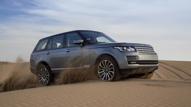 Range Rover MY2013 anthracite 3/4 avant droit filé 2