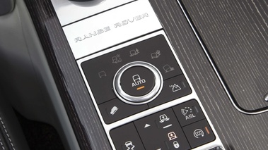 Range Rover MY2013 gris console centrale debout