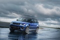 Range Rover Sport SVR - Bleu - 3/4 avant gauche dynamique