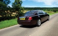 Rolls Royce Ghost EWB bordeaux 3/4 arrière droit travelling