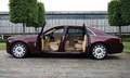 Rolls Royce Ghost EWB bordeaux profil portes ouvertes