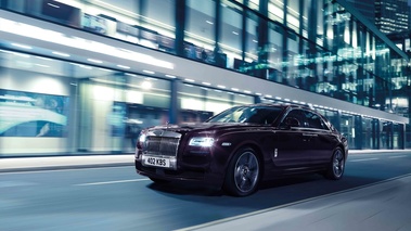 Rolls Royce Ghost V 3/4 avant gauche travelling